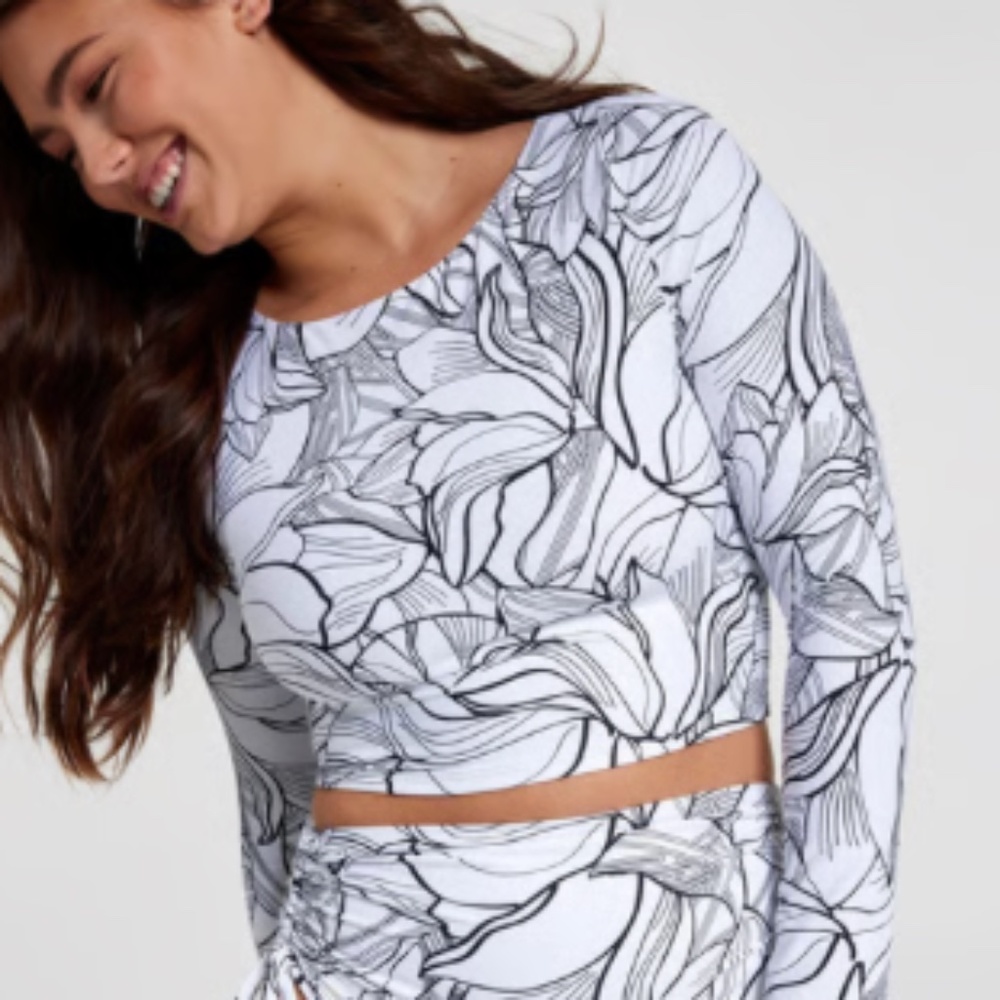 Floral Long Sleeve Swim Top - Black and White